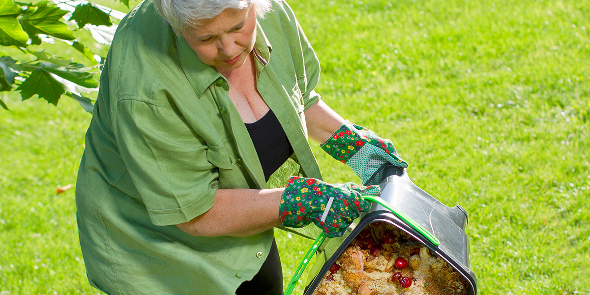 Use Bokashi Organko to collect your food waste at home